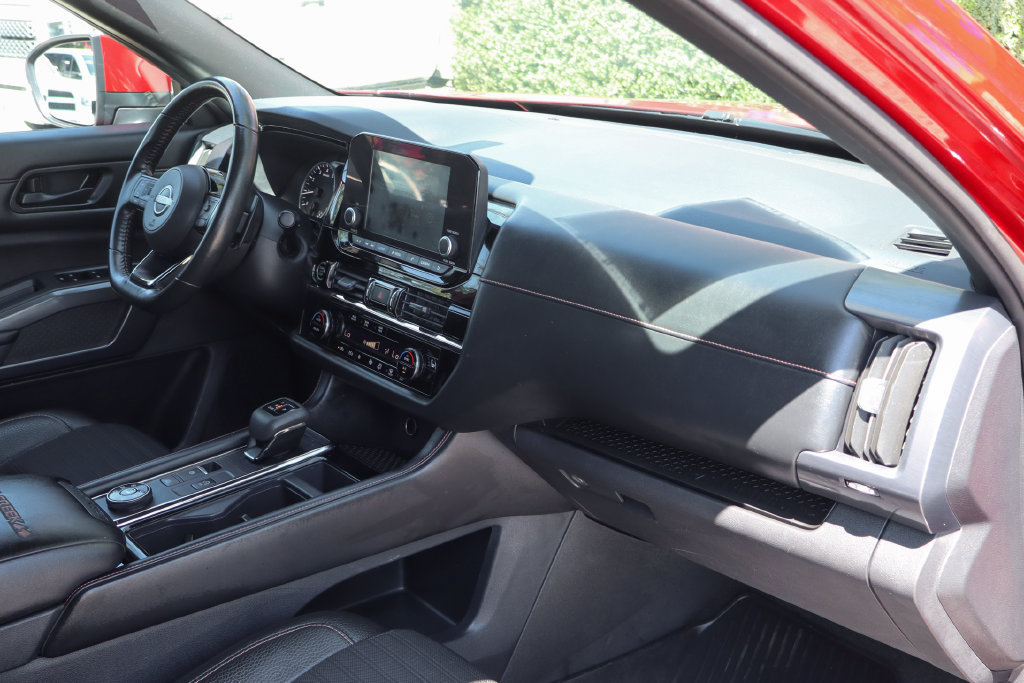 Used 2023 Nissan Pathfinder Rock Creek AWD/4WD image 40
