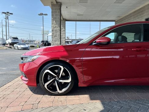 Used 2019 Honda Accord Sport image 5