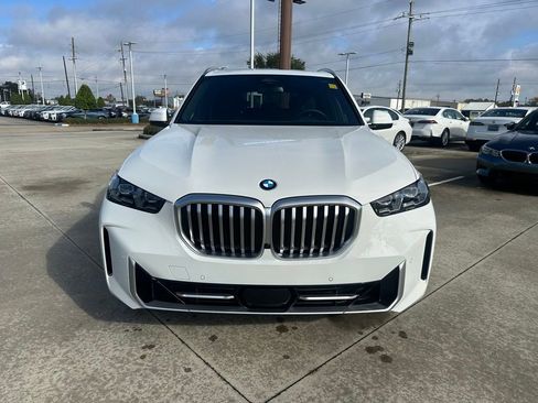 New 2026 BMW X5 sDrive40i w/ Climate Comfort Package image 2
