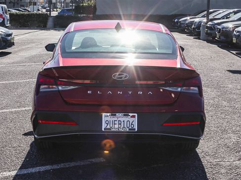 Certified 2025 Hyundai Elantra Sport w/ Cargo Package image 6