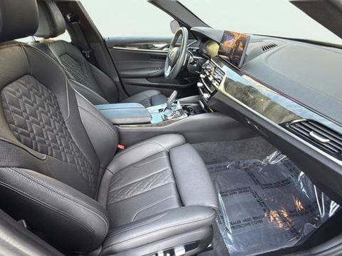Used 2022 BMW 530i RWD image 21