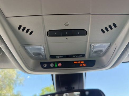 Certified 2024 Chevrolet Blazer LT AWD/4WD image 33