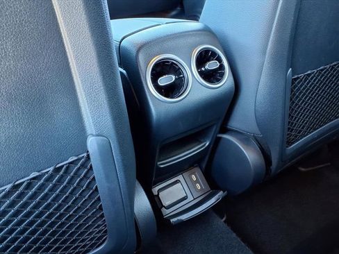 Used 2025 Mercedes-Benz GLA 250 4MATIC image 19