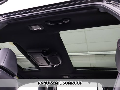 Used 2022 Honda Pilot Black Edition image 4