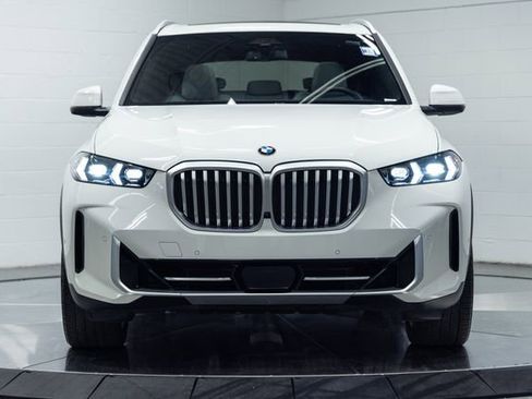 Used 2024 BMW X5 xDrive40i w/ Premium Package AWD/4WD image 5