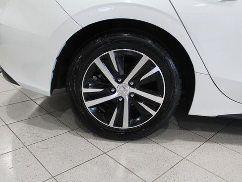 Certified 2024 Honda Civic LX image 12