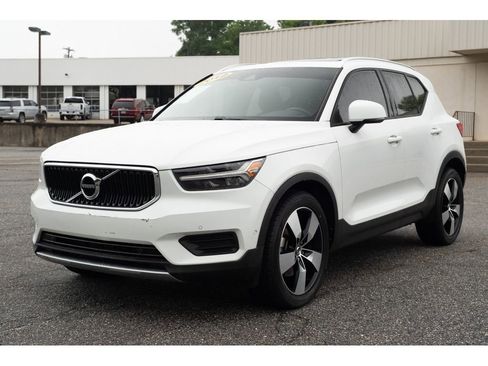 Used 2019 Volvo XC40 T5 Momentum AWD/4WD image 4