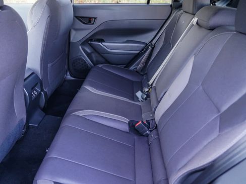 New 2025 Subaru Crosstrek 2.5i Premium image 18