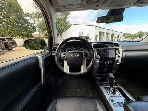 Used 2022 Toyota 4Runner TRD Sport w/ Technology Package AWD/4WD image 2