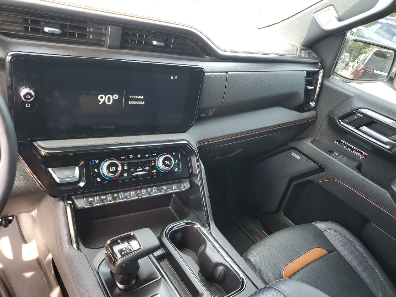Used 2025 GMC Sierra 1500 AT4 w/ AT4 Premium Package AWD/4WD image 27
