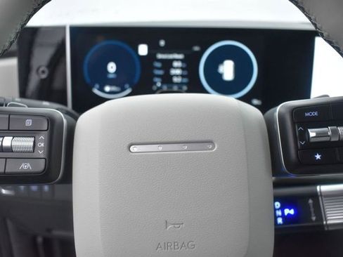 Used 2025 Hyundai Santa Fe Calligraphy image 11