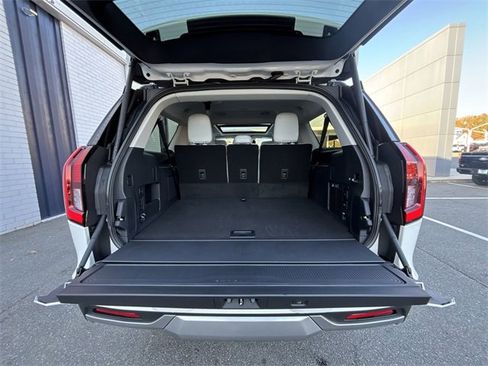 New 2025 Ford Expedition Max Platinum w/ Driver's Package image 22