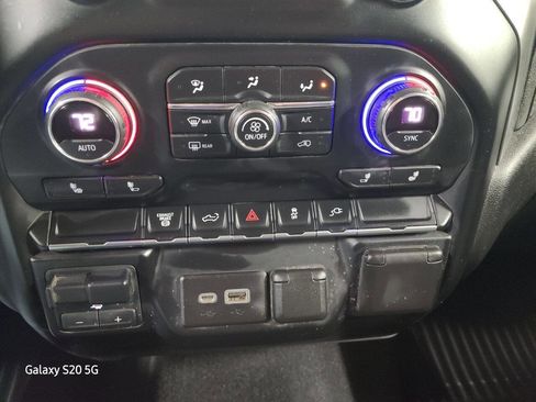 Used 2021 Chevrolet Silverado 2500 LT w/ Fleet Comfort Package image 31