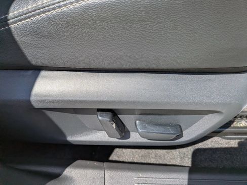 Used 2023 Nissan Rogue SL AWD/4WD image 44
