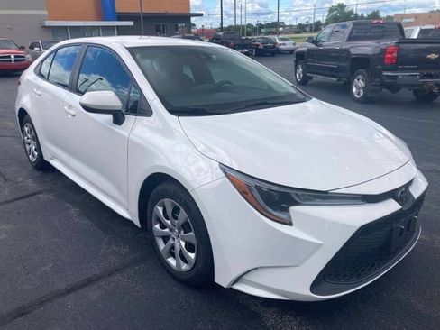Used 2022 Toyota Corolla LE FWD image 1