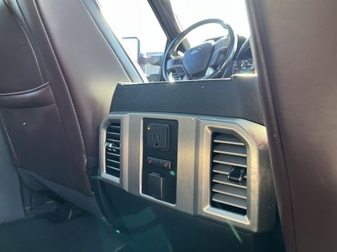 Used 2017 Ford F250 Platinum w/ Platinum Ultimate Package AWD/4WD image 36