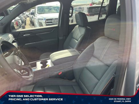New 2026 GMC Acadia AT4 w/ Luxury Package AWD/4WD image 15