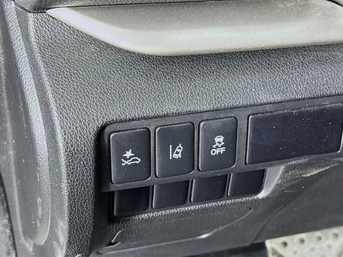 Used 2022 Mitsubishi Eclipse Cross SE image 16