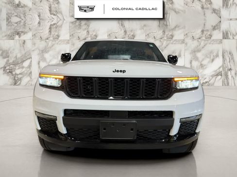 Used 2025 Jeep Grand Cherokee L Limited w/ Black Appearance Package image 8