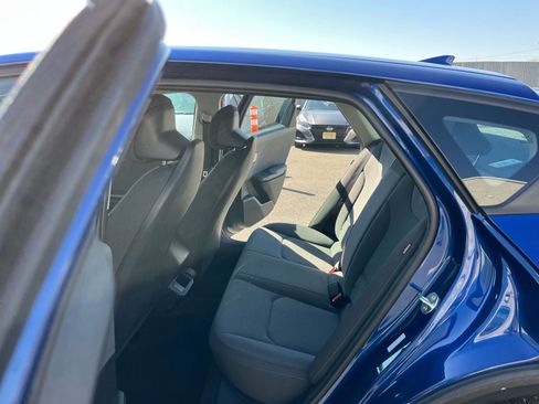 Used 2025 Kia K4 LXS image 26