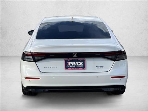 Used 2024 Honda Accord Touring image 8