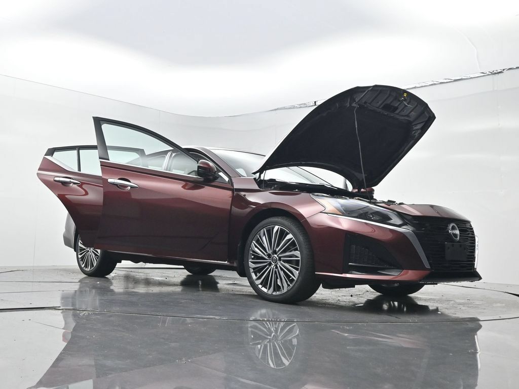 Used 2023 Nissan Altima 2.5 SL AWD/4WD image 27