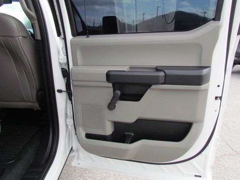 Used 2018 Ford F450 XL w/ XL Value Package AWD/4WD image 15