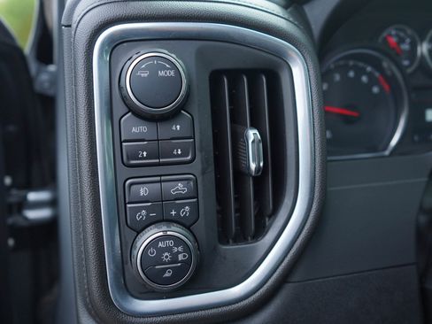 Used 2020 Chevrolet Silverado 1500 LTZ w/ LTZ Premium Package AWD/4WD image 23