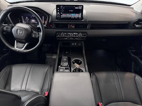 Used 2025 Honda Pilot Elite image 14
