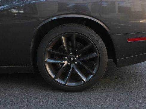 Used 2019 Dodge Challenger R/T Scat Pack RWD image 10