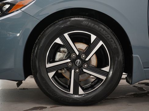 Used 2024 Nissan Sentra SV image 25