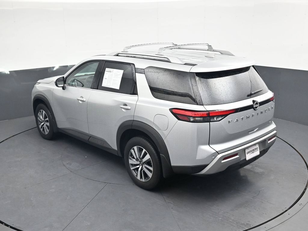 Certified 2025 Nissan Pathfinder SL FWD image 33