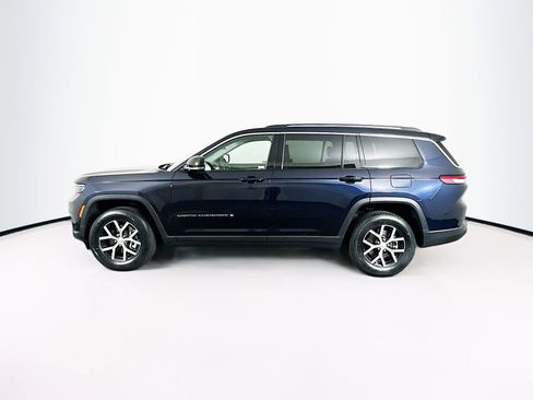 Used 2023 Jeep Grand Cherokee L Limited w/ Luxury Tech Group II image 4