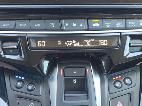 Used 2025 Honda Odyssey Elite image 40
