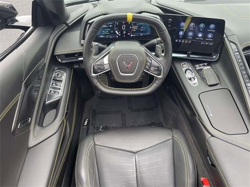 Used 2023 Chevrolet Corvette Stingray Premium Conv w/ Z51 Performance Package image 11
