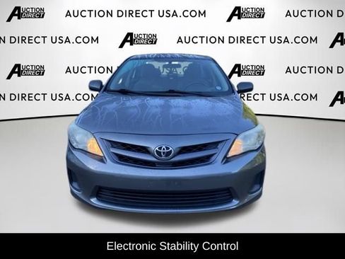 Used 2012 Toyota Corolla LE FWD image 2