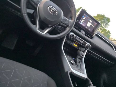 Used 2024 Toyota RAV4 XLE w/ Convenience Package AWD/4WD image 21