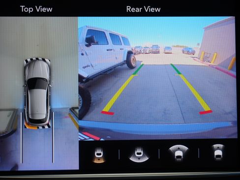 Used 2021 Maserati Levante GranSport image 41