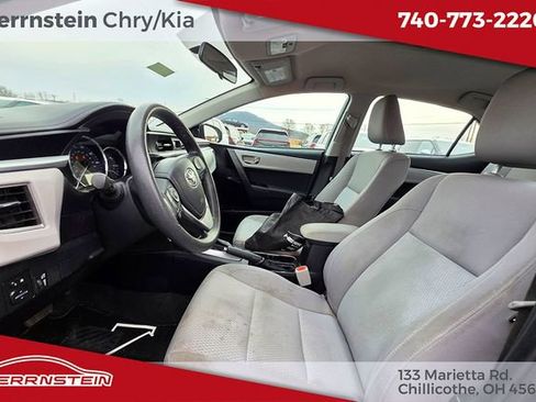 Used 2015 Toyota Corolla LE image 18