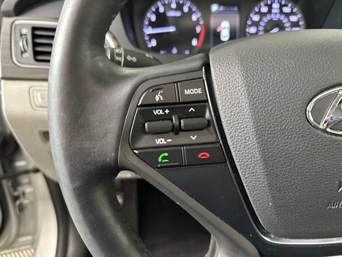 Used 2016 Hyundai Sonata Limited w/ Option Group 04 image 15