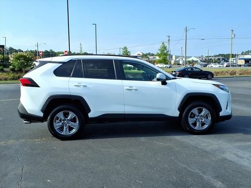 Used 2024 Toyota RAV4 XLE FWD image 19