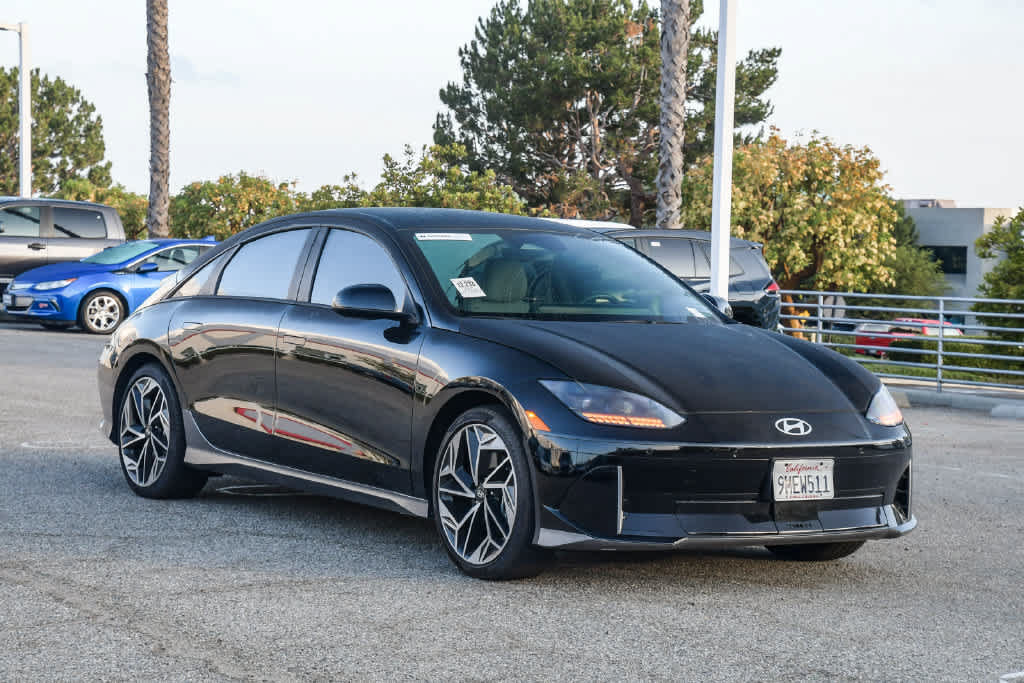 Used 2024 Hyundai Ioniq 6 SEL RWD image 3
