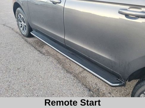 Used 2020 Ford Expedition Max XLT w/ Equipment Group 202A image 6