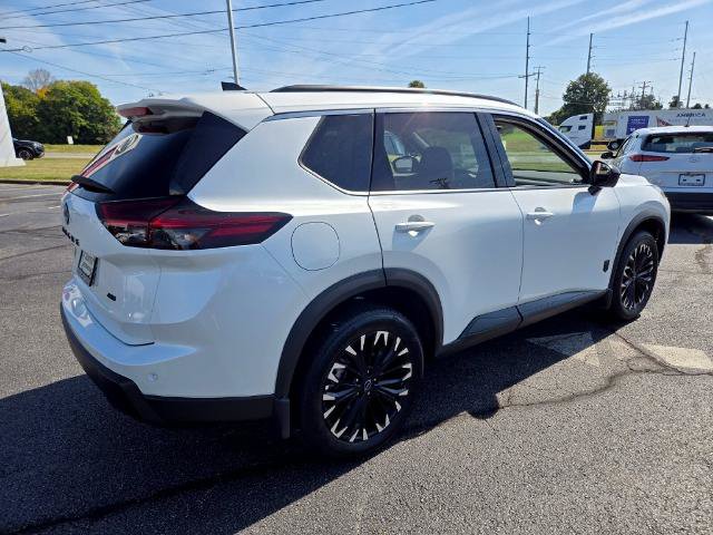 Certified 2026 Nissan Rogue Dark Armor AWD/4WD image 6
