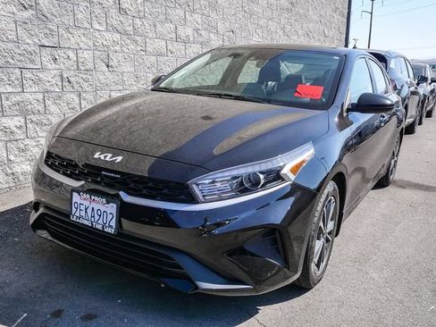 Certified 2023 Kia Forte LXS FWD image 6