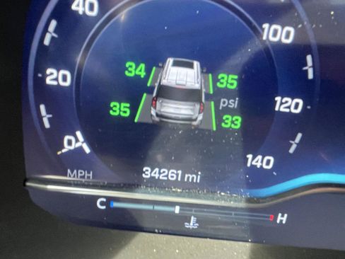 Used 2024 Chevrolet Tahoe High Country image 45