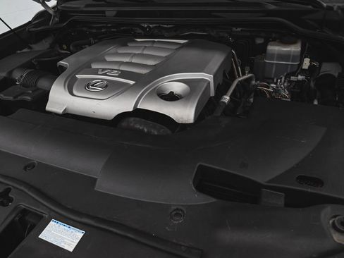 Used 2017 Lexus LX 570 4WD image 37