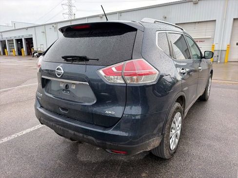 Used 2016 Nissan Rogue S w/ Appearance Package AWD/4WD image 4