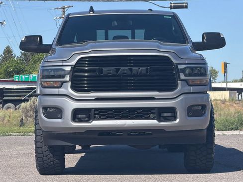 Used 2022 RAM 2500 Laramie w/ Night Edition AWD/4WD image 10