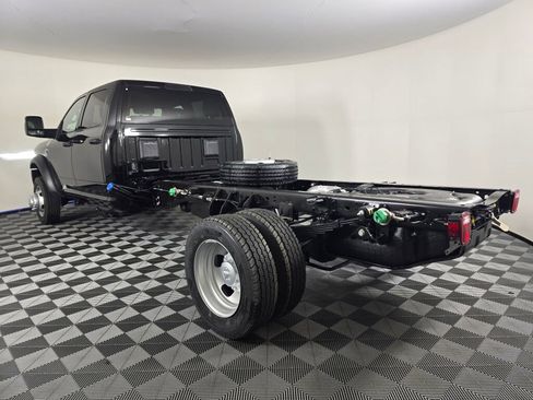 New 2026 RAM 5500 Tradesman w/ Chrome Appearance Group image 6